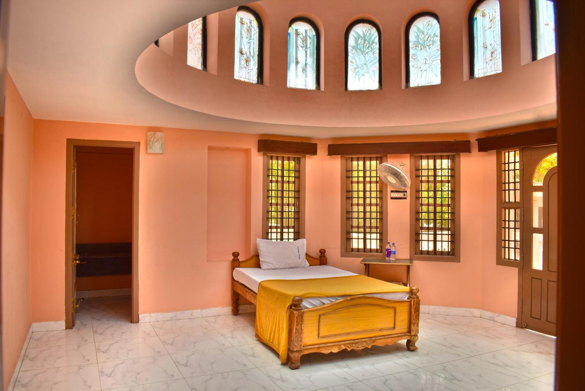 Jains Royal Palace Resorts Yelagiri Dış mekan fotoğraf