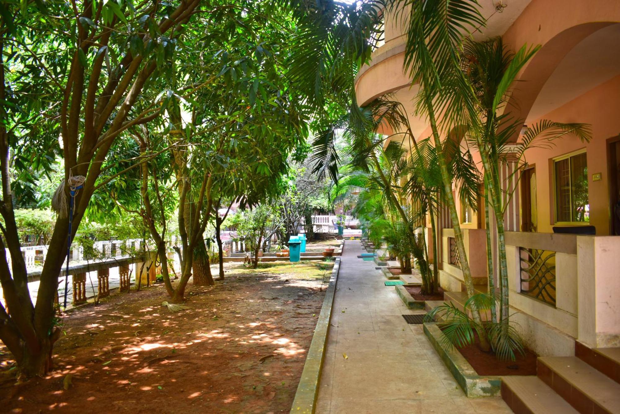 Jains Royal Palace Resorts Yelagiri Dış mekan fotoğraf