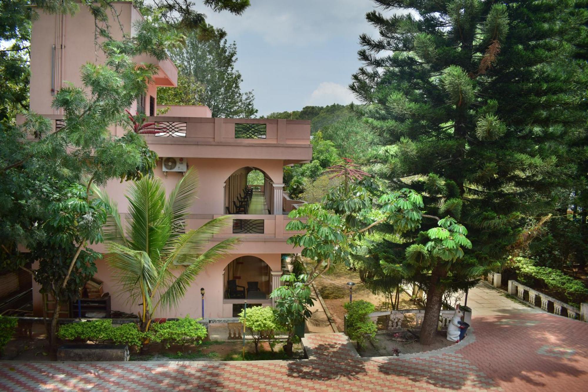 Jains Royal Palace Resorts Yelagiri Dış mekan fotoğraf