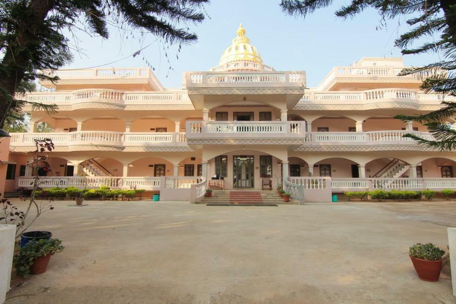 Jains Royal Palace Resorts Yelagiri Dış mekan fotoğraf