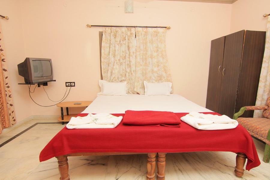 Jains Royal Palace Resorts Yelagiri Dış mekan fotoğraf